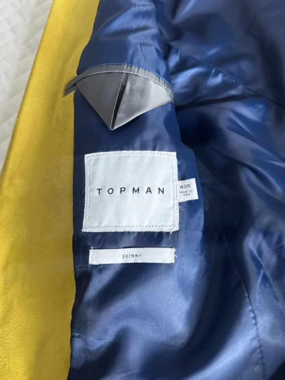 TOPMAN Yellow Velvet Shawl Collar Blazer - Picture 3 of 4